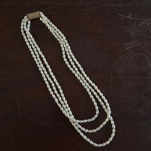 Pearl choker necklace